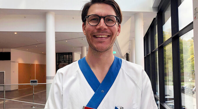 Män med dödlig prostatacancer lever längre och har en högre ålder vid död idag jämfört med för 20 år sedan.